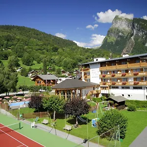 neige-et-roc-hotels-chalets-de-tradition.hotels-rhonealpes.com/