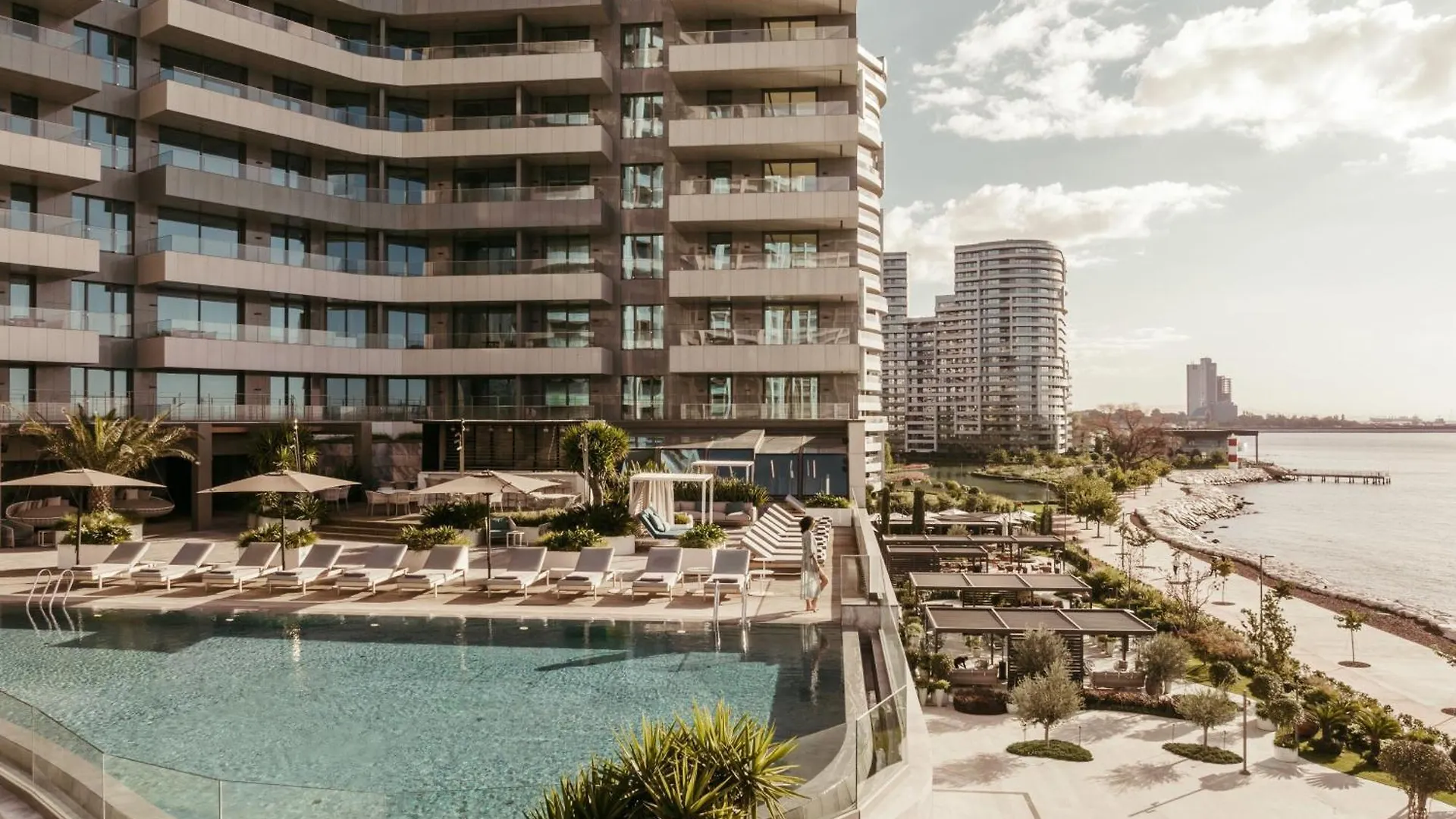 Jw Marriott Hotel Istanbul Marmara Sea
